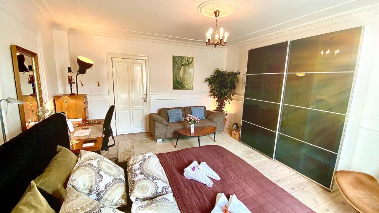 Accommodatie bij particulieren Four Individual Beautiful Spacious In Stylish *