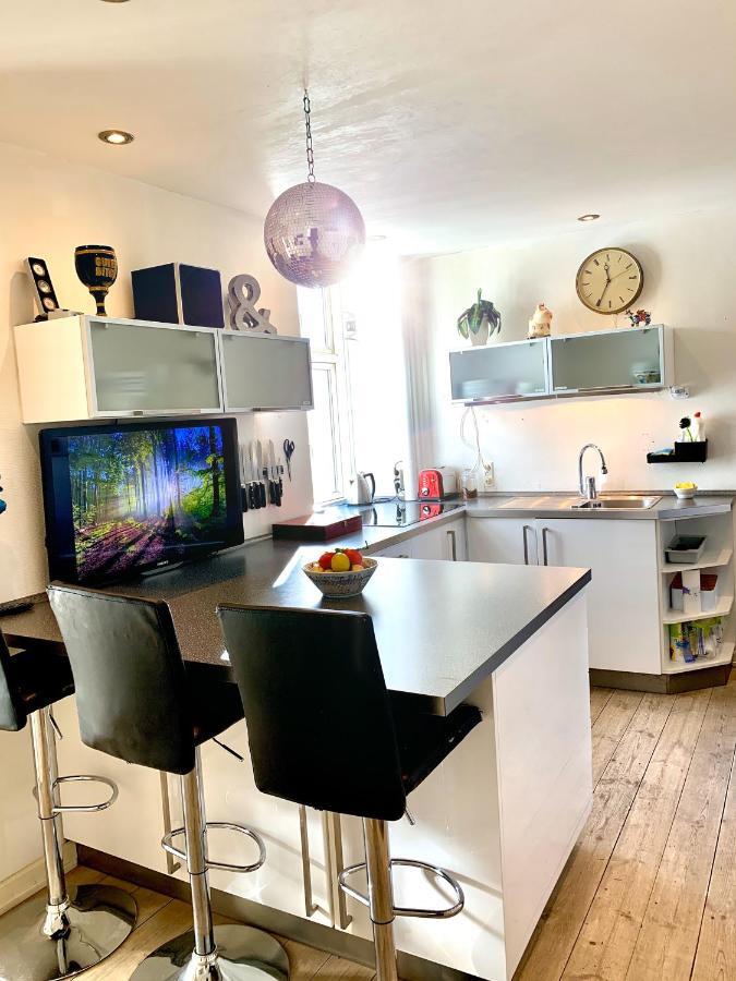Accommodatie bij particulieren Four Individual Beautiful Spacious In Stylish *
